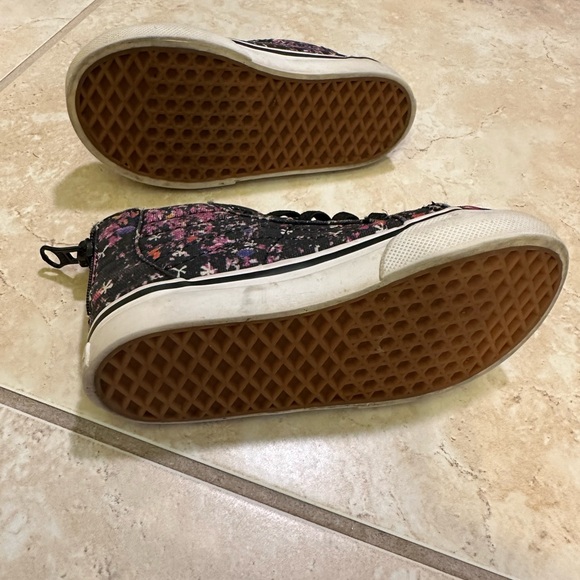 Floral Vans 7C - Picture 4 of 6